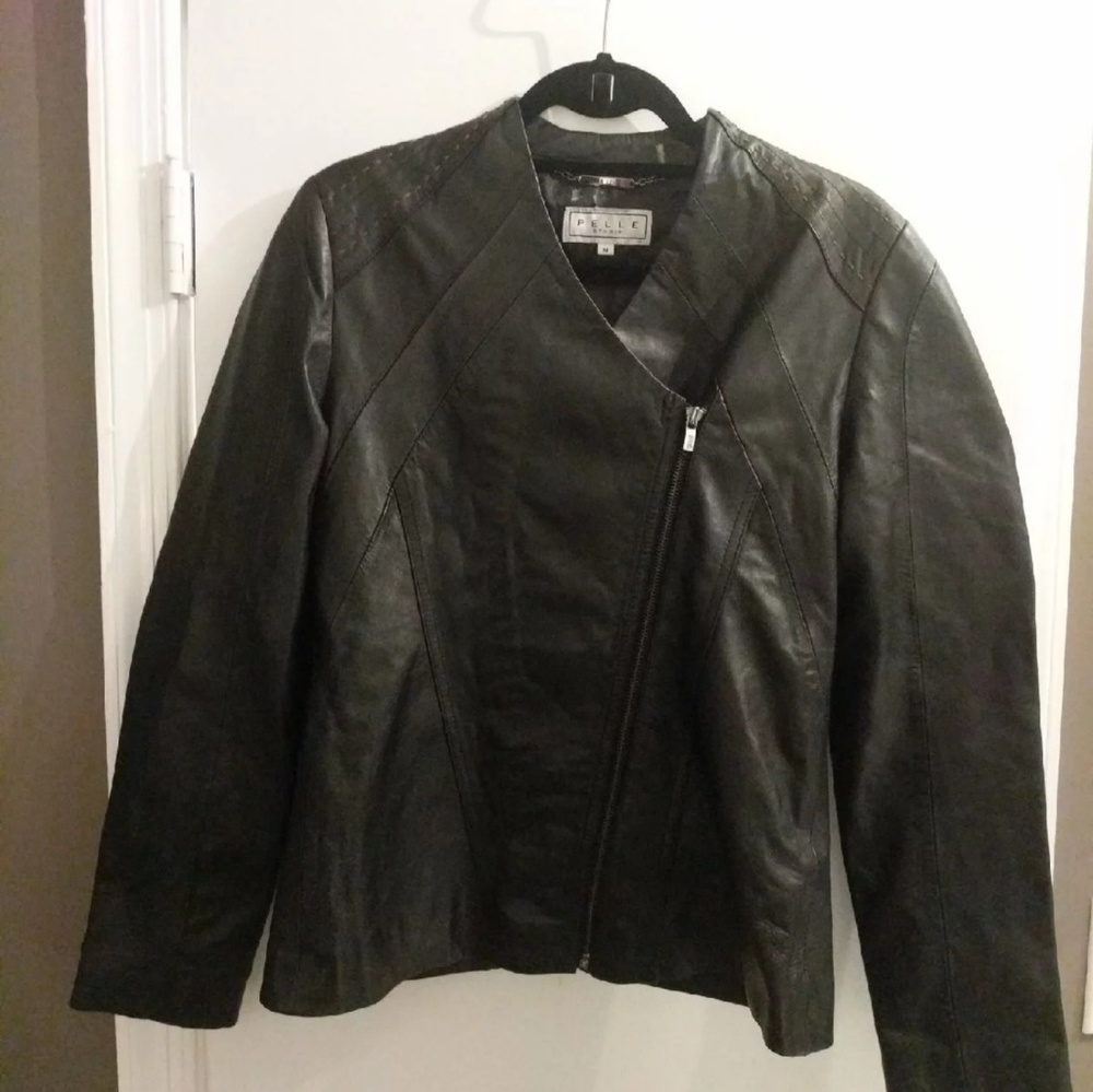 🌟 BLACK Leather Ladies Motorcycle Jacket M